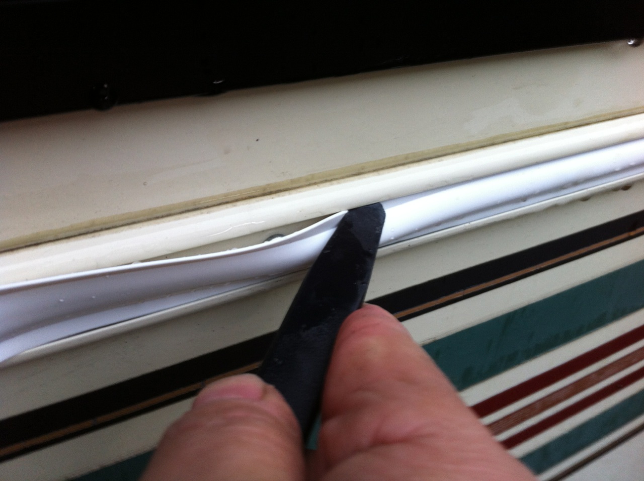 Easy way to install vinyl trim insert - Good Sam Community - 844536